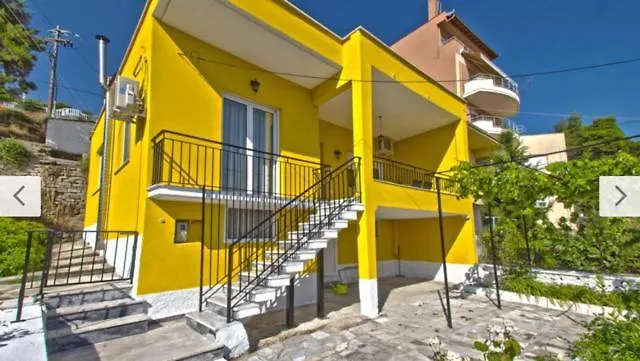 Feriehus Cosy Colorful House With Private Parking