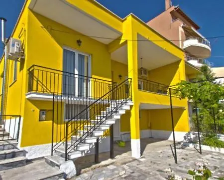 Prázdninový dům Cosy Colorful House With Private Parking